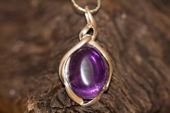 Amethyst Meaning Color Jewelry Properties Benefits Giacoloredstones